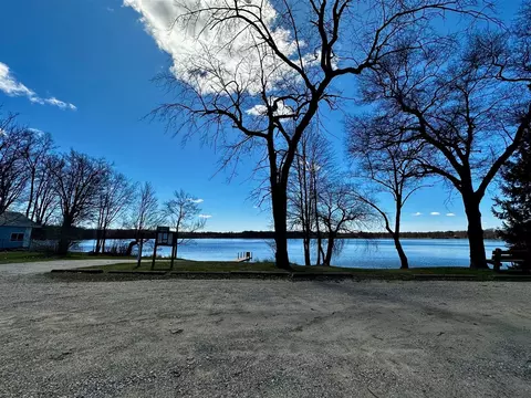 854 S Mcclelland, White Cloud, MI 49349 photo 4
