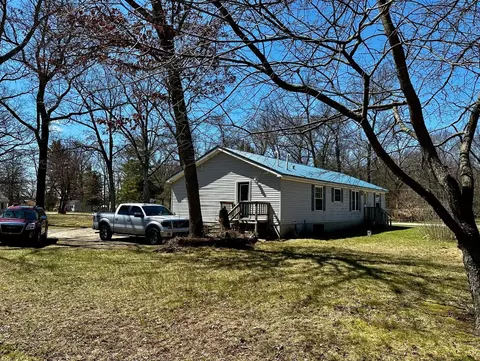 854 S Mcclelland, White Cloud, MI 49349 photo 2