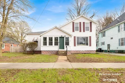 170 North, Allegan, MI 49010