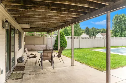Exterior - 2109 Appleway, Jackson, MI 49203 photo 5 of 25