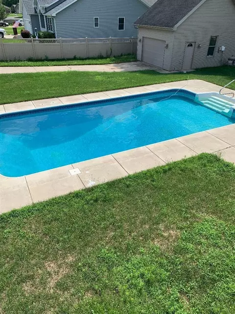 Exterior - 2109 Appleway, Jackson, MI 49203 photo 24 of 25