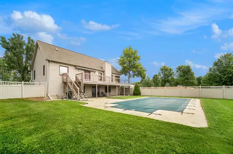 Exterior - 2109 Appleway, Jackson, MI 49203 photo 11 of 25