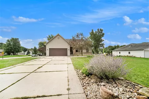 Exterior - 2109 Appleway, Jackson, MI 49203 photo 16 of 25