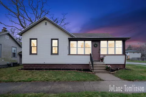 2225 Moon, Muskegon, MI 49441