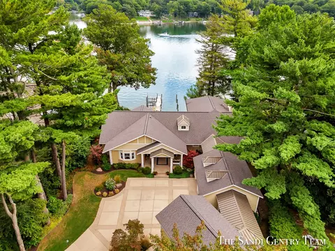 18210 Lovell, Spring Lake, MI 49456