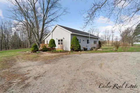 144 180th, Morley, MI 49336