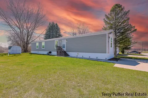 1230 Beaver Dm, Belmont, MI 49306