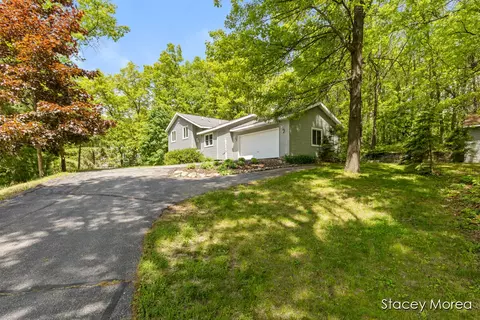 4701 Wood Vly, Rockford, MI 49341