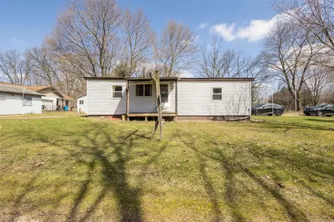 70866 Oak, Edwardsburg, MI 49112