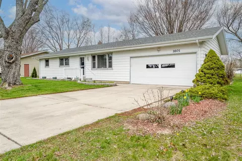 1601 Barbara Ann, Stevensville, MI 49127