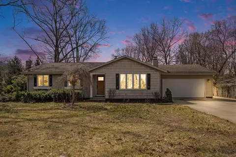 59650 White Wood, Mattawan, MI 49071