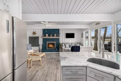 Kitchen - 11848 Bradley, Jerome, MI 49249 photo 2 of 3