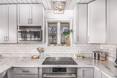 Kitchen - 11848 Bradley, Jerome, MI 49249 photo 3 of 3