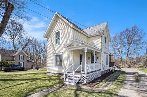 4434 W Hickory, Hickory Corners, MI 49060