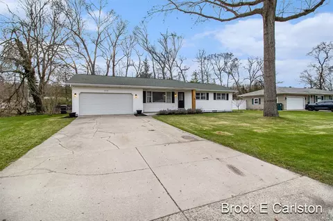 1918 Queens, Muskegon, MI 49445