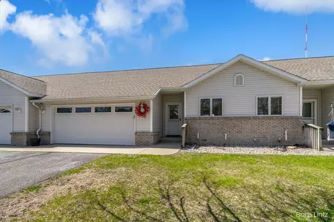 1598 Parker #26, Wayland, MI 49348