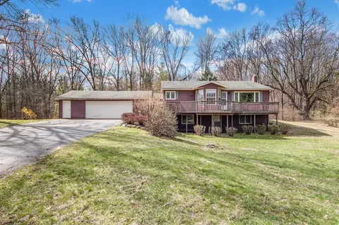 910 133rd, Wayland, MI 49348