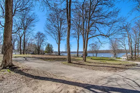 3126 Baseline, Gobles, MI 49055 photo 9