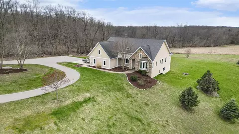 10377 Ivanrest, Byron Center, MI 49315