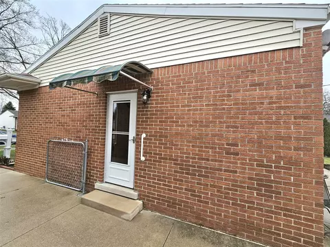 37713 Castle, Romulus, MI 48174 photo 9