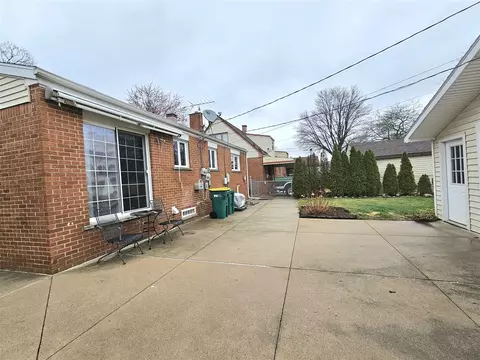 37713 Castle, Romulus, MI 48174 photo 15
