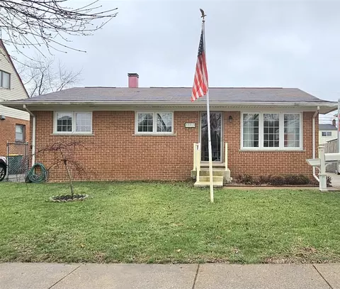 37713 Castle, Romulus, MI 48174