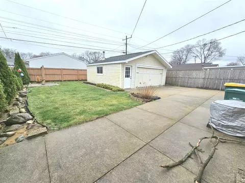 37713 Castle, Romulus, MI 48174 photo 18