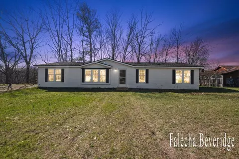 1796 33rd, Allegan, MI 49010