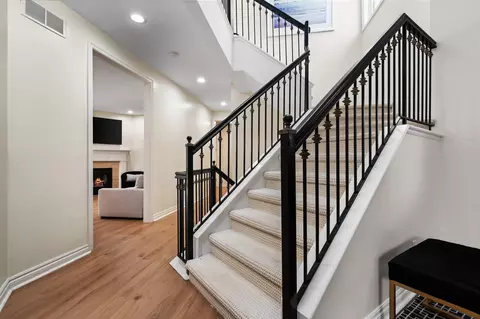 Entry Way - 5003 Cavendish, Ann Arbor, MI 48103 photo 3 of 10