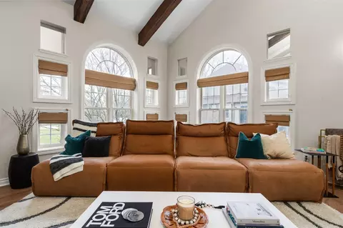 Living - 5003 Cavendish, Ann Arbor, MI 48103 photo 2 of 5