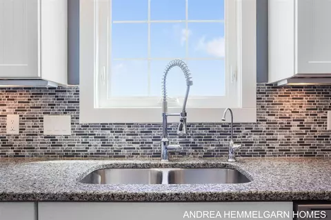Kitchen - 4459 36th, Hamilton, MI 49419 photo 1 of 4