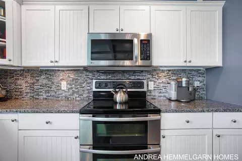 Kitchen - 4459 36th, Hamilton, MI 49419 photo 3 of 4