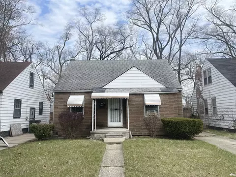 19146 Lindsay, Detroit, MI 48235