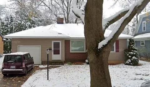 1876 Gratiot, Grand Rapids, MI 49504