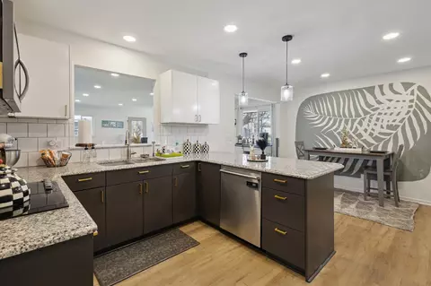 Kitchen - 9240 Cady, Jackson, MI 49201 photo 4 of 5