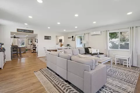 Living - 9240 Cady, Jackson, MI 49201 photo 2 of 3