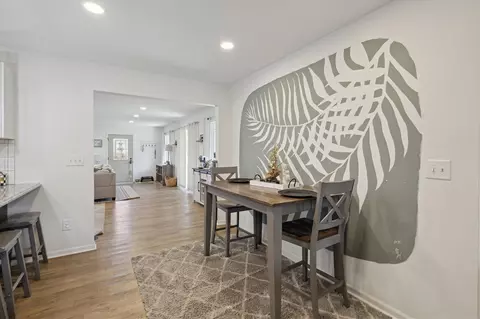 Dining - 9240 Cady, Jackson, MI 49201 photo 1 of 3