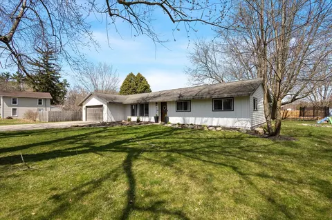 Exterior - 9240 Cady, Jackson, MI 49201 photo 2 of 12