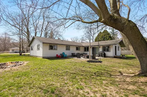 Exterior - 9240 Cady, Jackson, MI 49201 photo 7 of 12