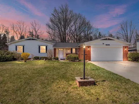 22863 Balcombe, Novi, MI 48375
