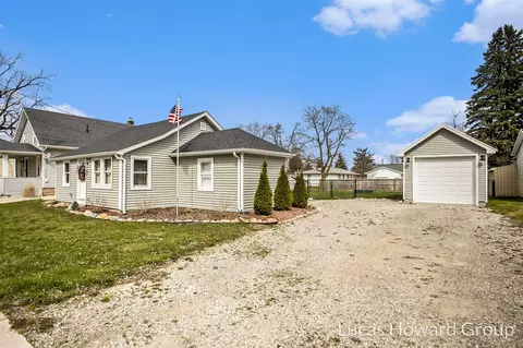 Exterior - 437 S Main, Fowler, MI 48835 photo 4 of 5