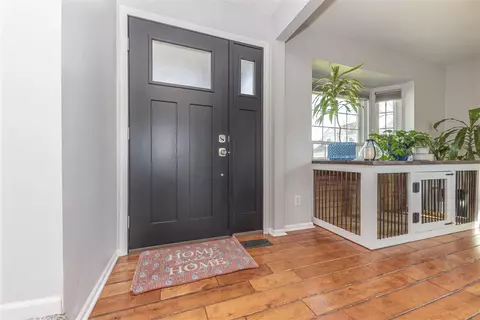 Entry Way - 3720 Meadow Vw, Dexter, MI 48130 photo 1 of 4