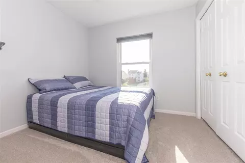 Bedroom - 3720 Meadow Vw, Dexter, MI 48130 photo 4 of 9