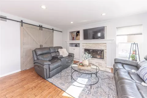 Living - 3720 Meadow Vw, Dexter, MI 48130 photo 2 of 2