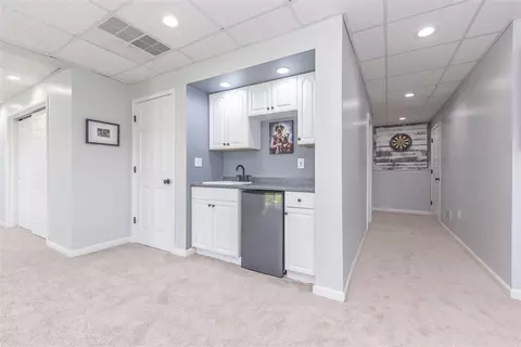 Entry Way - 3720 Meadow Vw, Dexter, MI 48130 photo 4 of 4