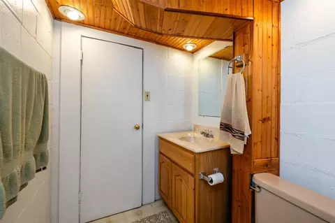 Bath - 7100 S Maple, Coloma, MI 49038 photo 3 of 3