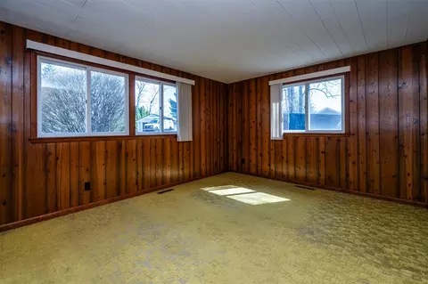 Bedroom - 7100 S Maple, Coloma, MI 49038 photo 7 of 11