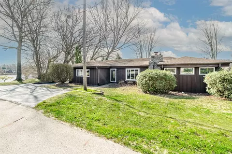 7100 S Maple, Coloma, MI 49038