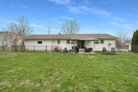 1004 Needham, Walker, MI 49544 photo 22