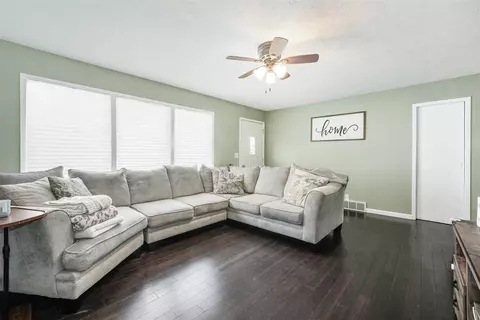1004 Needham, Walker, MI 49544 photo 6